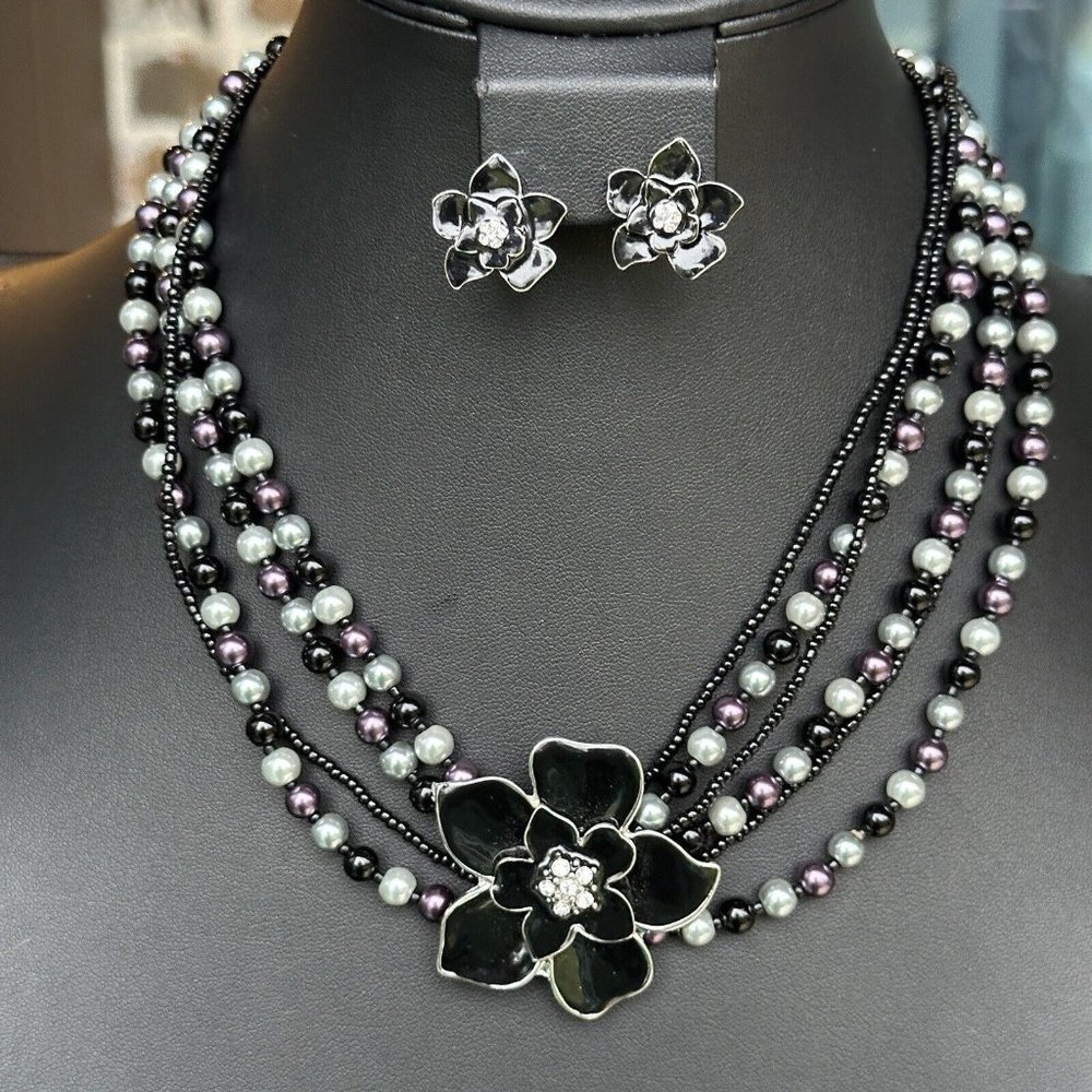 VTG Beaded Necklace 18 Inch Multi‎ Strand Black Purple Flower w Match Earrings